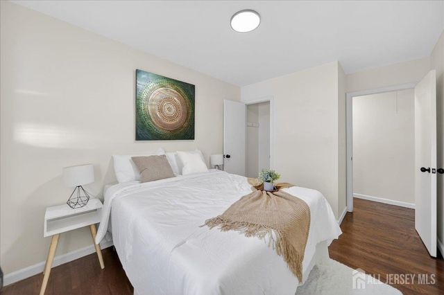 2 Olive Street, Fords, NJ 08863