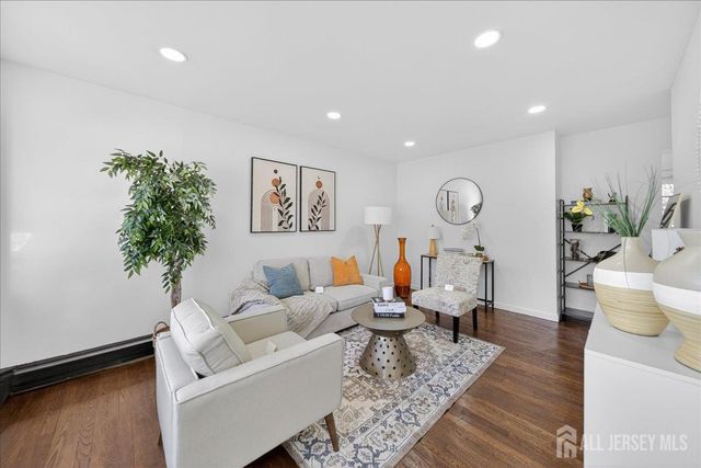 2 Olive Street, Fords, NJ 08863