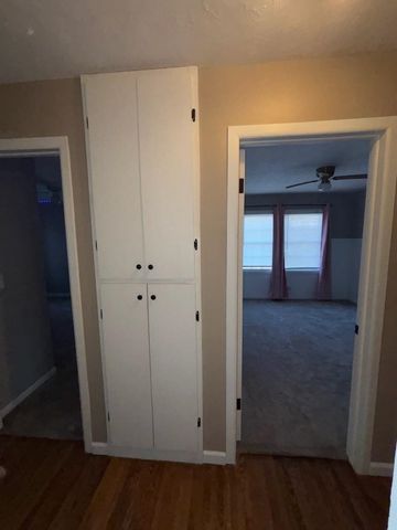 638 Carl, Salina, KS 67401