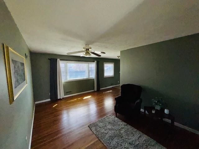 638 Carl, Salina, KS 67401