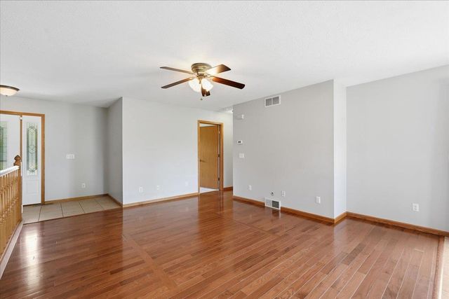 592 Abey Drive, Evansville, WI 53536