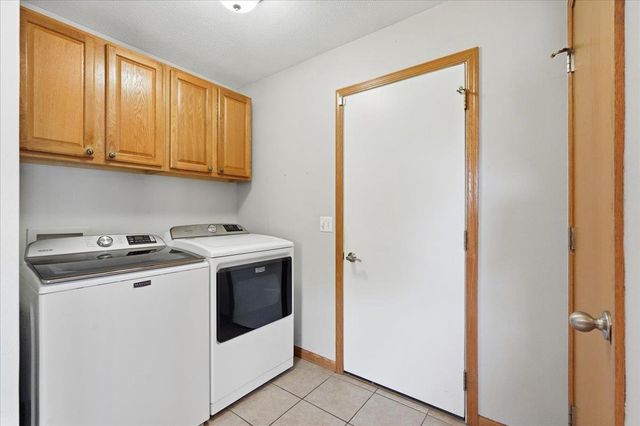 592 Abey Drive, Evansville, WI 53536