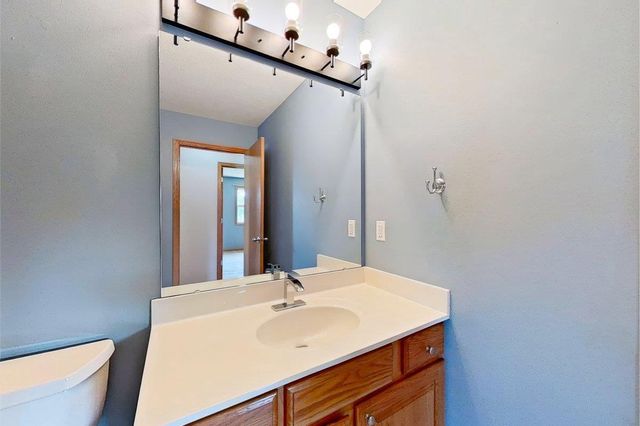 592 Abey Drive, Evansville, WI 53536