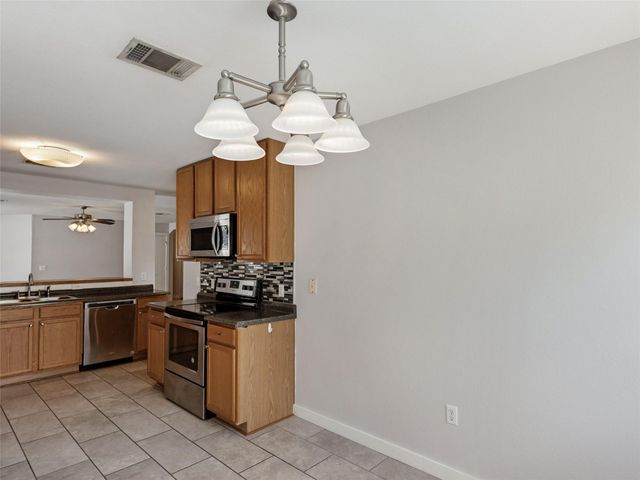 1429 Poppy Seed LN, Austin, TX 78741
