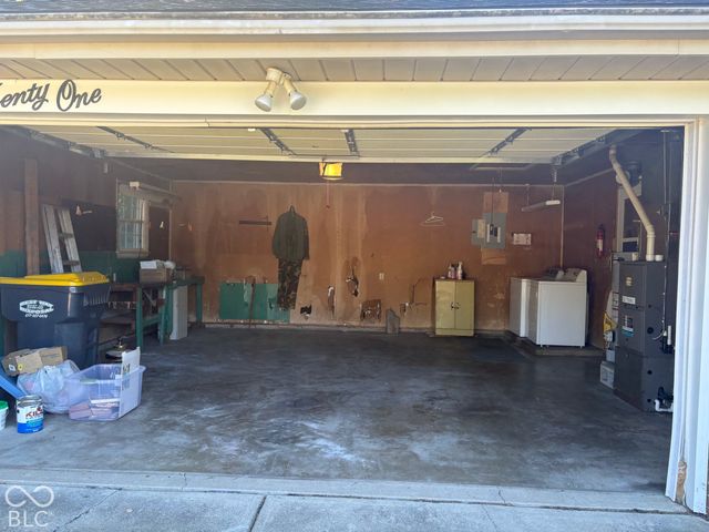 1021 Brunswick Way, Anderson, IN 46012