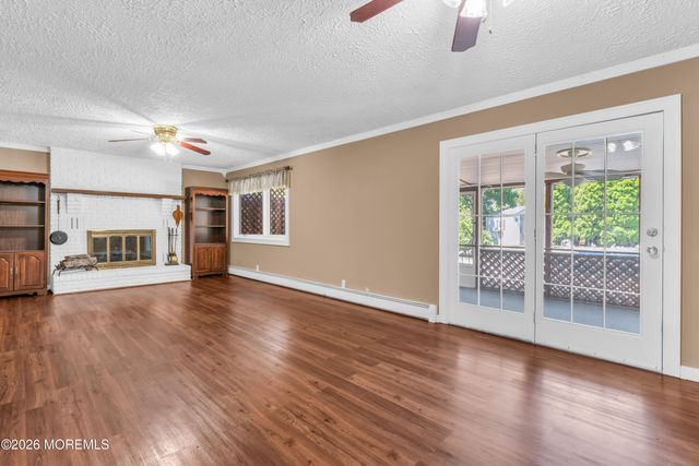 13 Grant Avenue, Toms River, NJ 08753