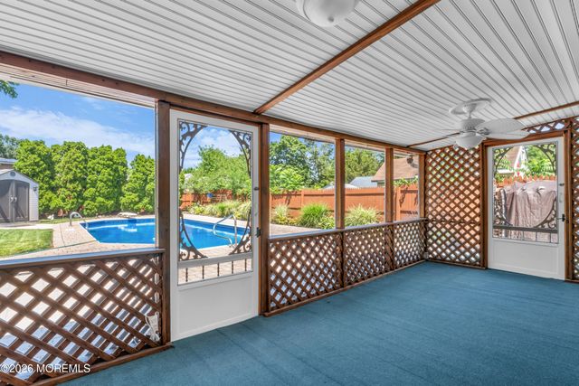 13 Grant Avenue, Toms River, NJ 08753