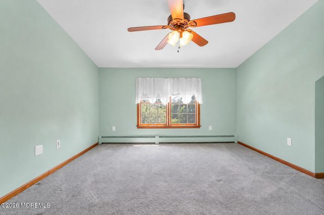 13 Grant Avenue, Toms River, NJ 08753