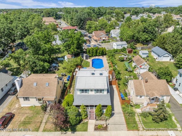 13 Grant Avenue, Toms River, NJ 08753