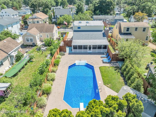 13 Grant Avenue, Toms River, NJ 08753
