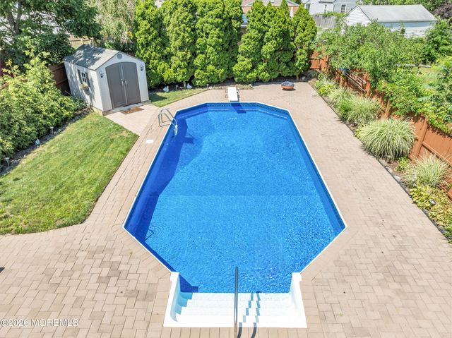 13 Grant Avenue, Toms River, NJ 08753