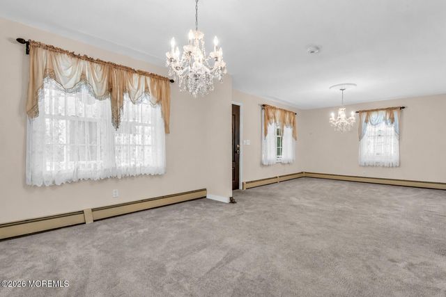 13 Grant Avenue, Toms River, NJ 08753