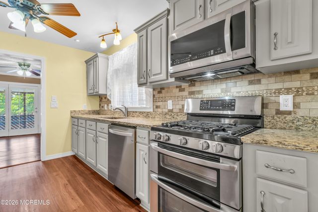 13 Grant Avenue, Toms River, NJ 08753