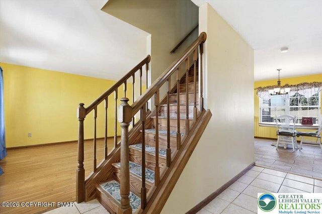 104 Corine Way, Ross Twp, PA 18353