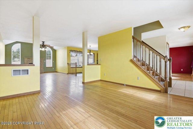 104 Corine Way, Ross Twp, PA 18353