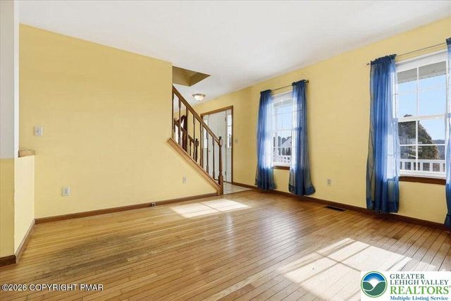 104 Corine Way, Ross Twp, PA 18353