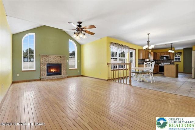104 Corine Way, Ross Twp, PA 18353