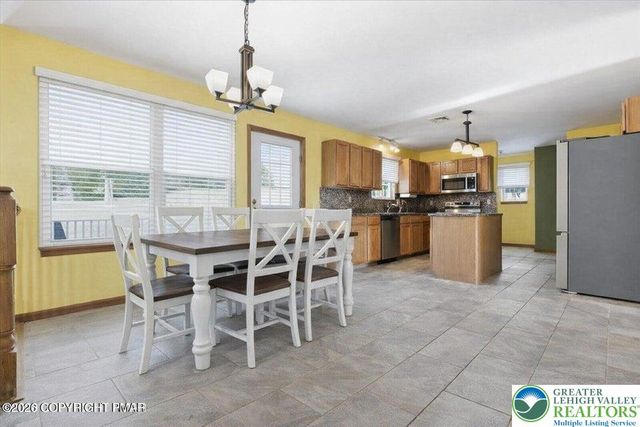 104 Corine Way, Ross Twp, PA 18353