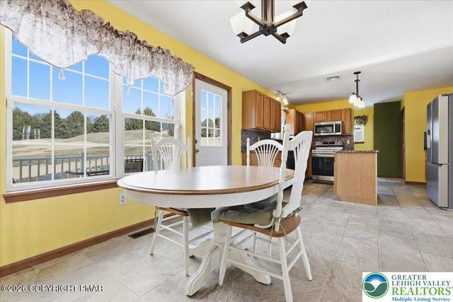 104 Corine Way, Ross Twp, PA 18353