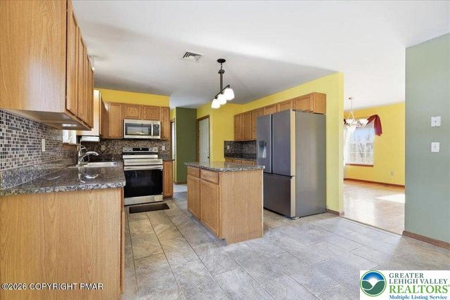 104 Corine Way, Ross Twp, PA 18353