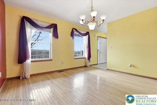 104 Corine Way, Ross Twp, PA 18353