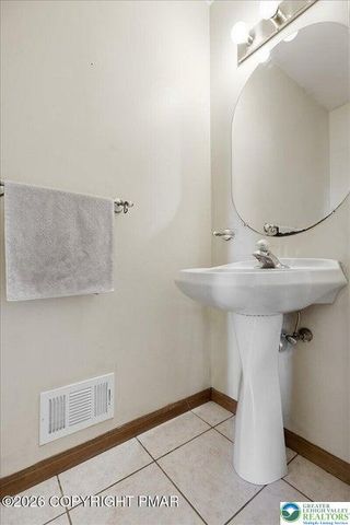 104 Corine Way, Ross Twp, PA 18353