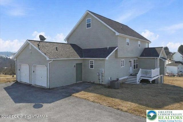 104 Corine Way, Ross Twp, PA 18353