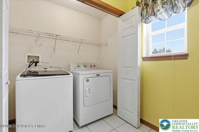 104 Corine Way, Ross Twp, PA 18353