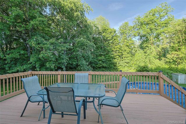 17 Cosmo Drive, Hopewell Junction, NY 12533