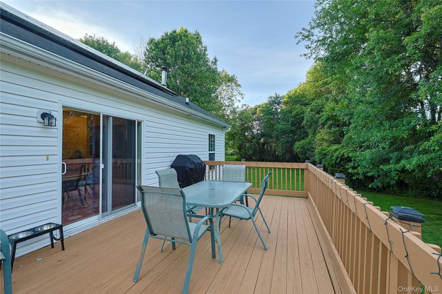 17 Cosmo Drive, Hopewell Junction, NY 12533