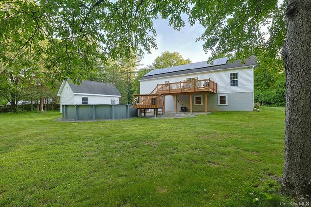 17 Cosmo Drive, Hopewell Junction, NY 12533