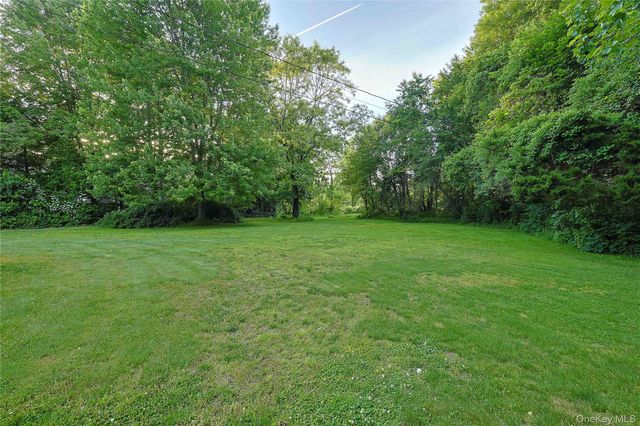 17 Cosmo Drive, Hopewell Junction, NY 12533