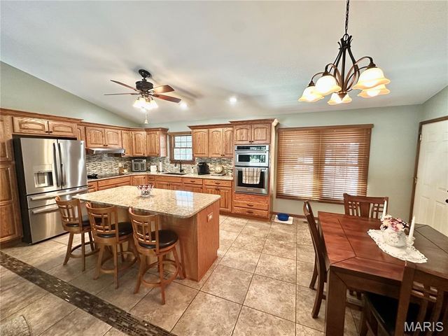 102 Windy Hill Lane, O'fallon, IL 62254