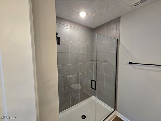 3375 Buckeye Trail, Green, OH 44685