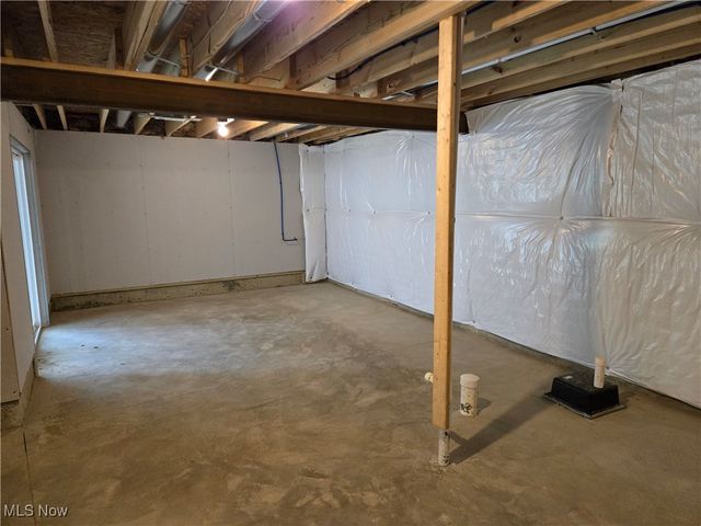 3375 Buckeye Trail, Green, OH 44685