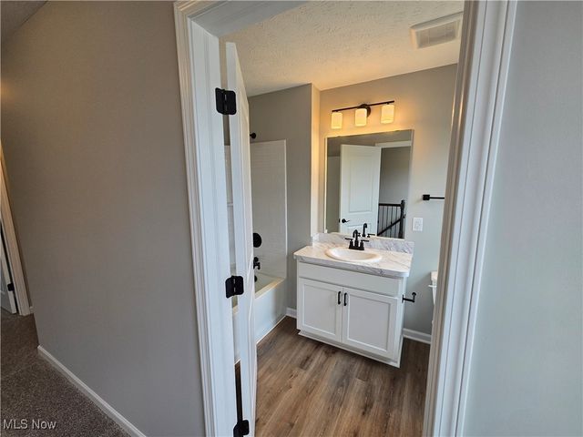 3375 Buckeye Trail, Green, OH 44685