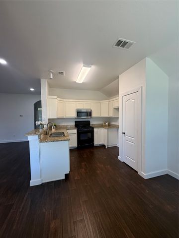 310 Millstone Drive, Wylie, TX 75098