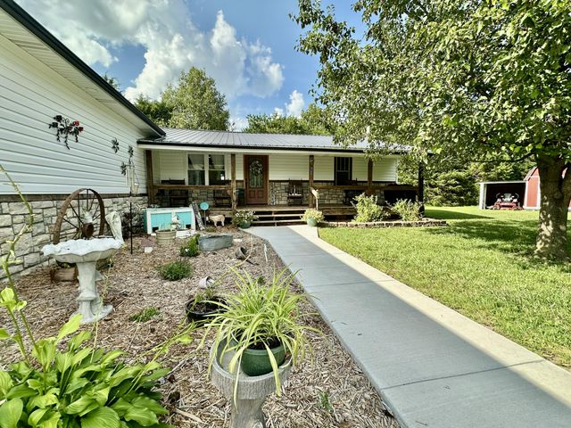 463 Redbird Drive, Marshfield, MO 65706