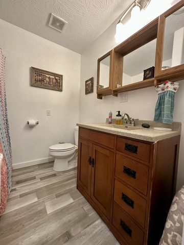 463 Redbird Drive, Marshfield, MO 65706