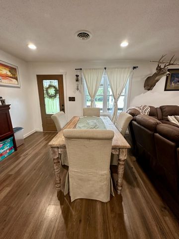 463 Redbird Drive, Marshfield, MO 65706