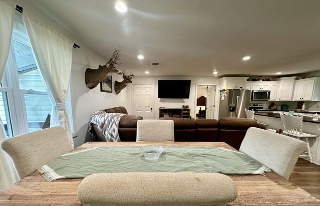 463 Redbird Drive, Marshfield, MO 65706