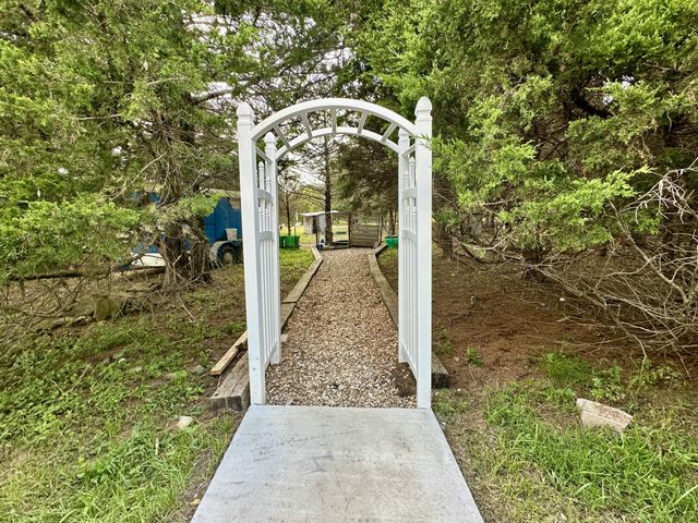 463 Redbird Drive, Marshfield, MO 65706