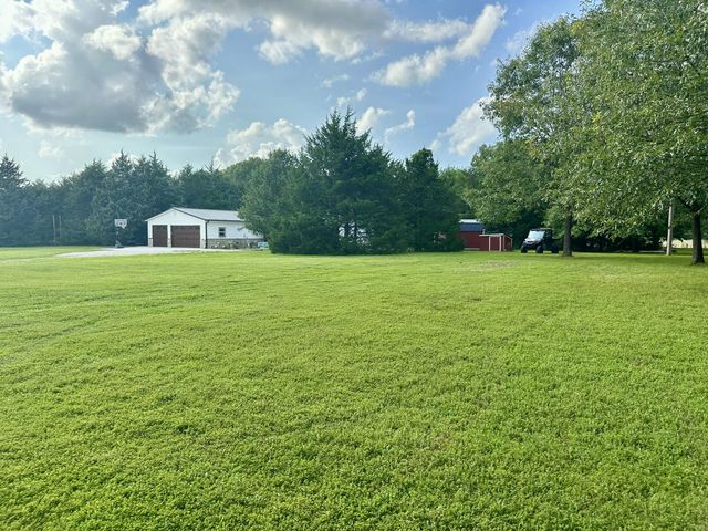 463 Redbird Drive, Marshfield, MO 65706