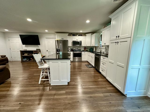 463 Redbird Drive, Marshfield, MO 65706