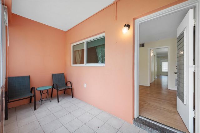 8075 112 STREET 104, Seminole, FL 33772
