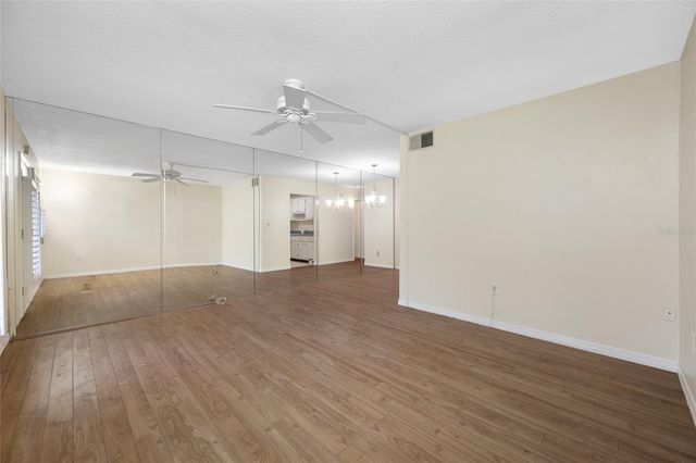 8075 112 STREET 104, Seminole, FL 33772