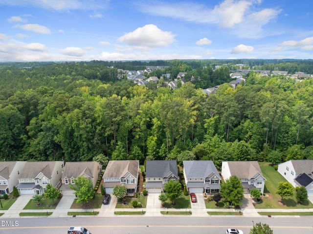 1341 Cozy Oak Avenue, Cary, NC 27519