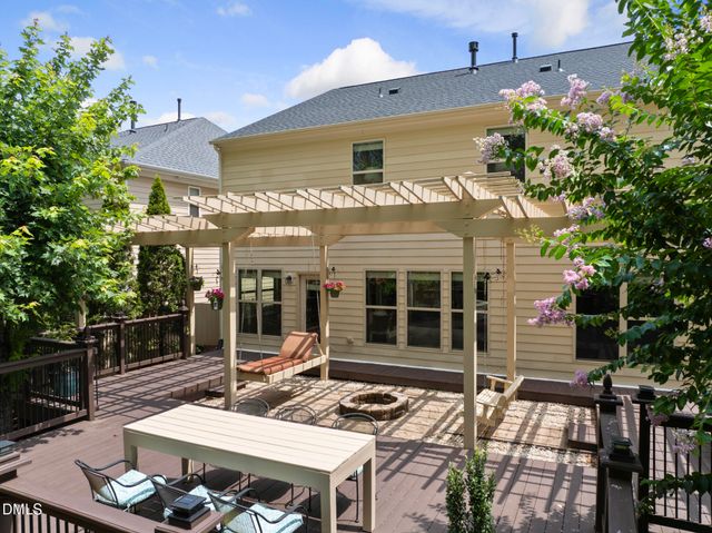 1341 Cozy Oak Avenue, Cary, NC 27519
