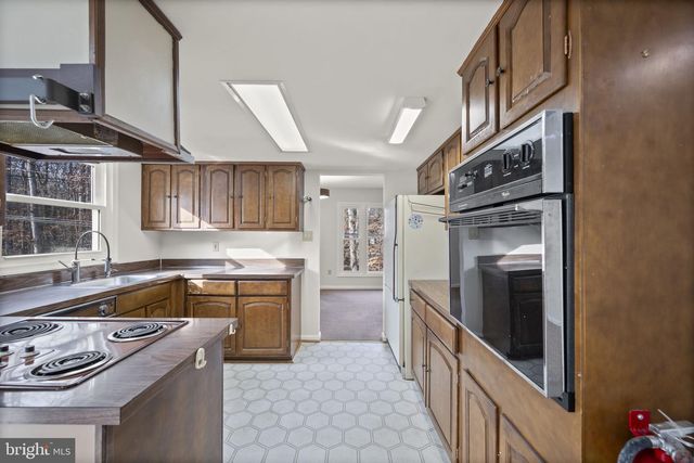 8604 IMPERIAL DR, Laurel, MD 20708