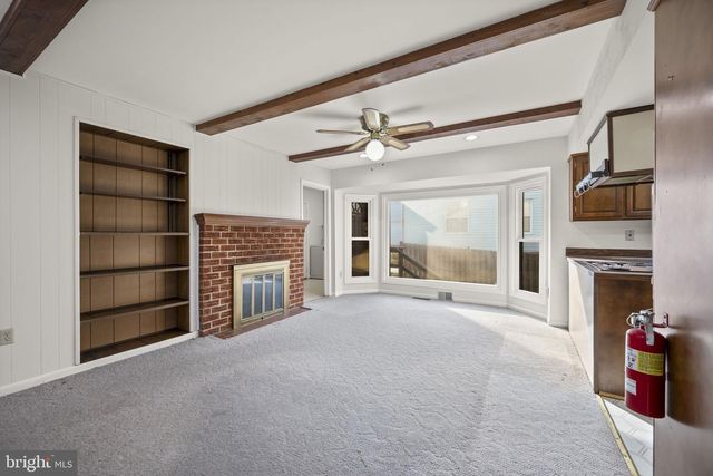 8604 IMPERIAL DR, Laurel, MD 20708